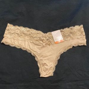 Candie’s thong, size small